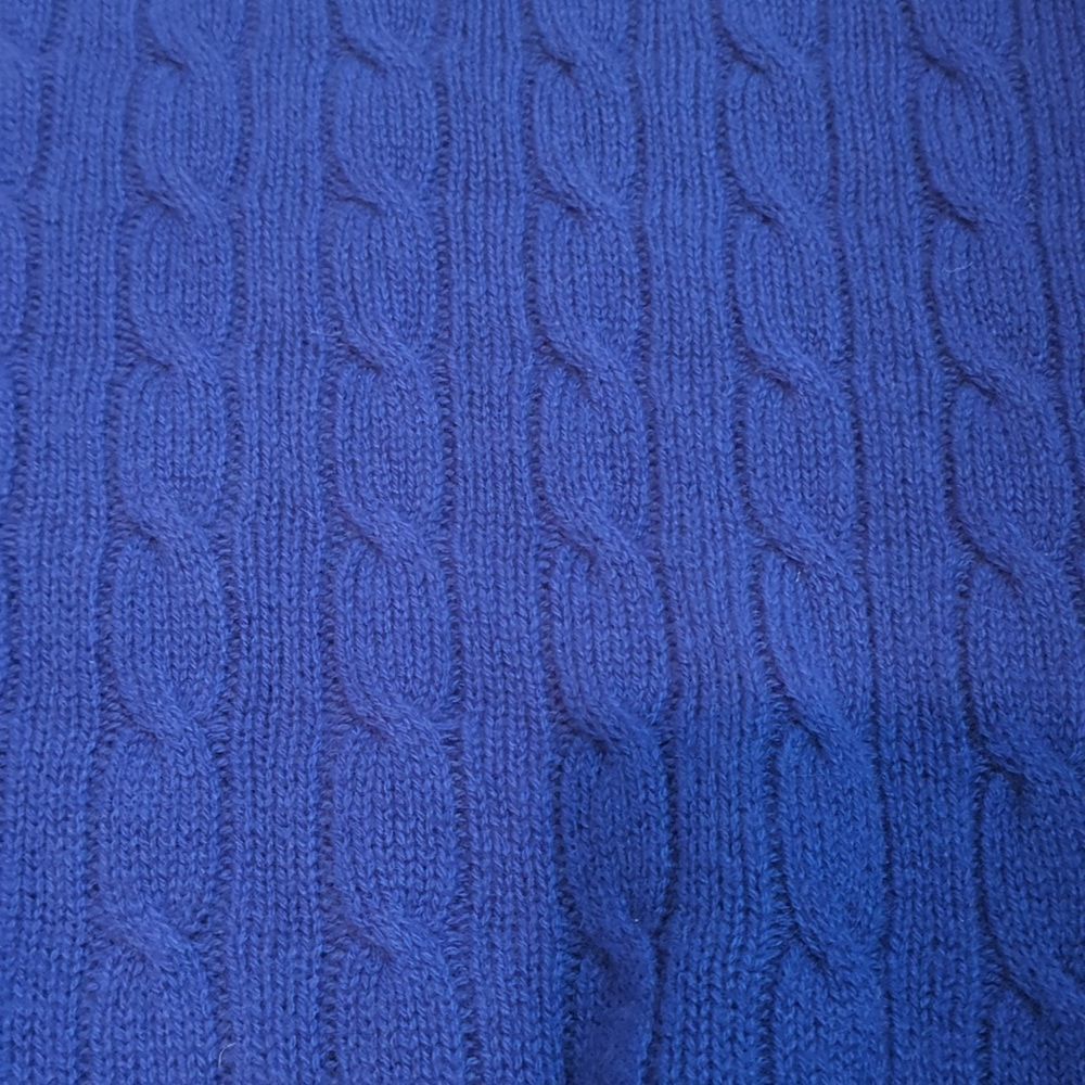 Cashmere Cable Sweater - Picture 7 of 9